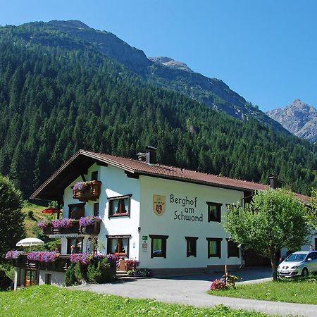 Hotel Berghof Am Schwand Hinterhornbach Esterno foto
